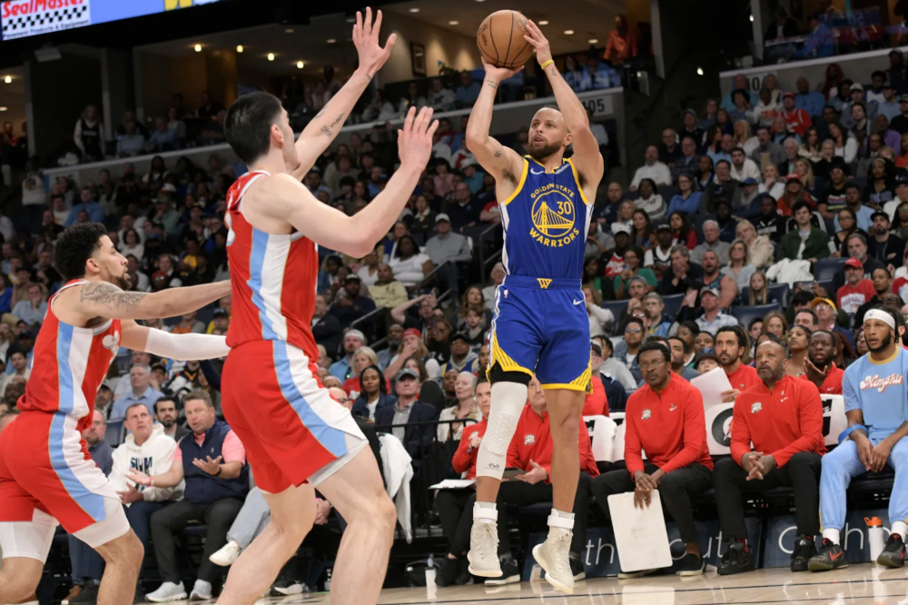 灰熊横扫吉林队，约基奇扛起全队