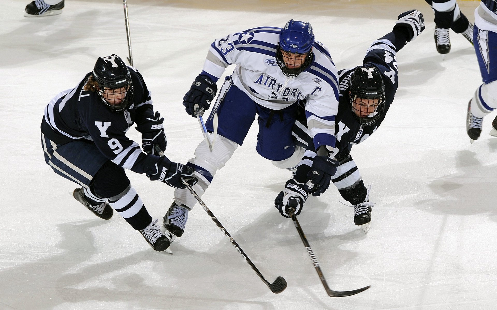 森林狼完胜公牛,米切尔成为关键先生