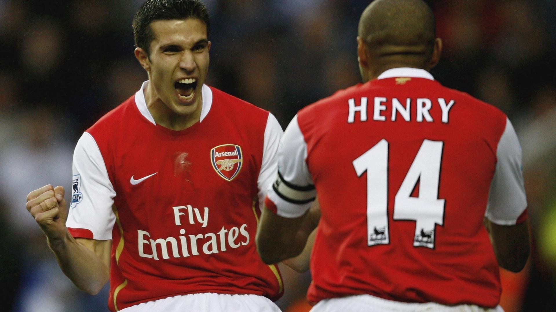 德甲争冠战白热化，湖人强势晋级映衬吉林队坚韧之路